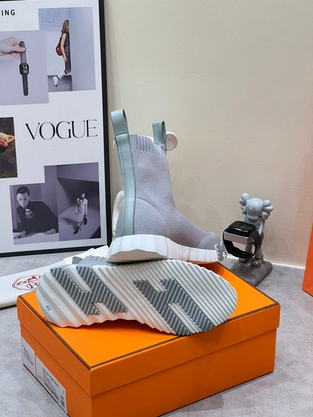 HERMES H FUN CLASSIC SNEAKER STYLISH LIGHT GRAY FABRIC