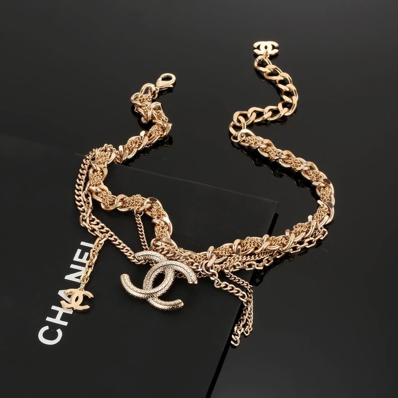 Chanel Gold Necklace 1821