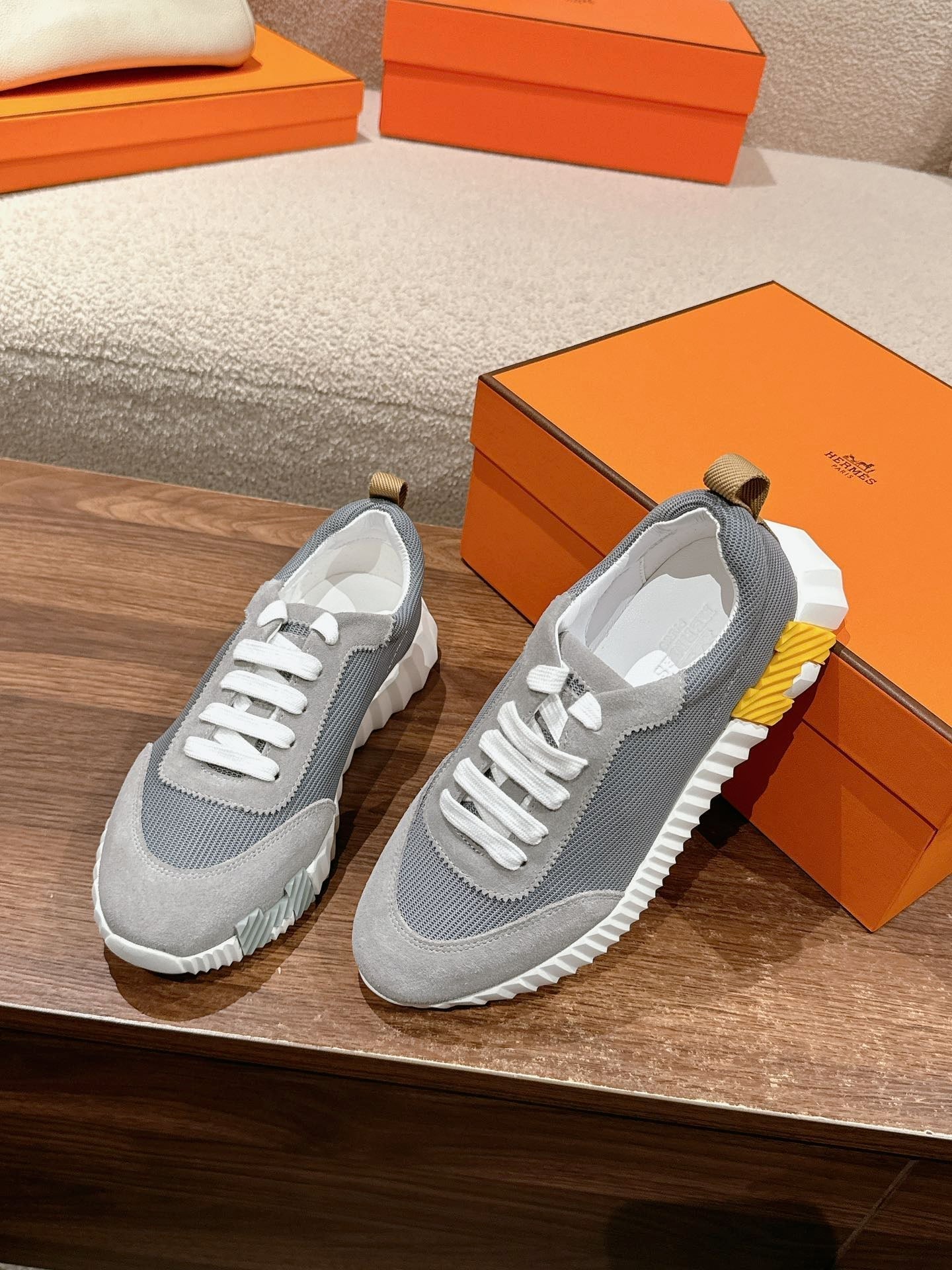 HERMES MAINLAND SNEAKER IN ASH GRAY SUEDE AND SHARK GRAY BREATHABLE MESH FABRIC 959350